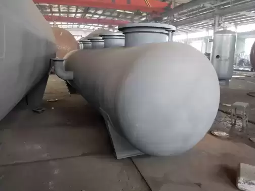 集汽缸